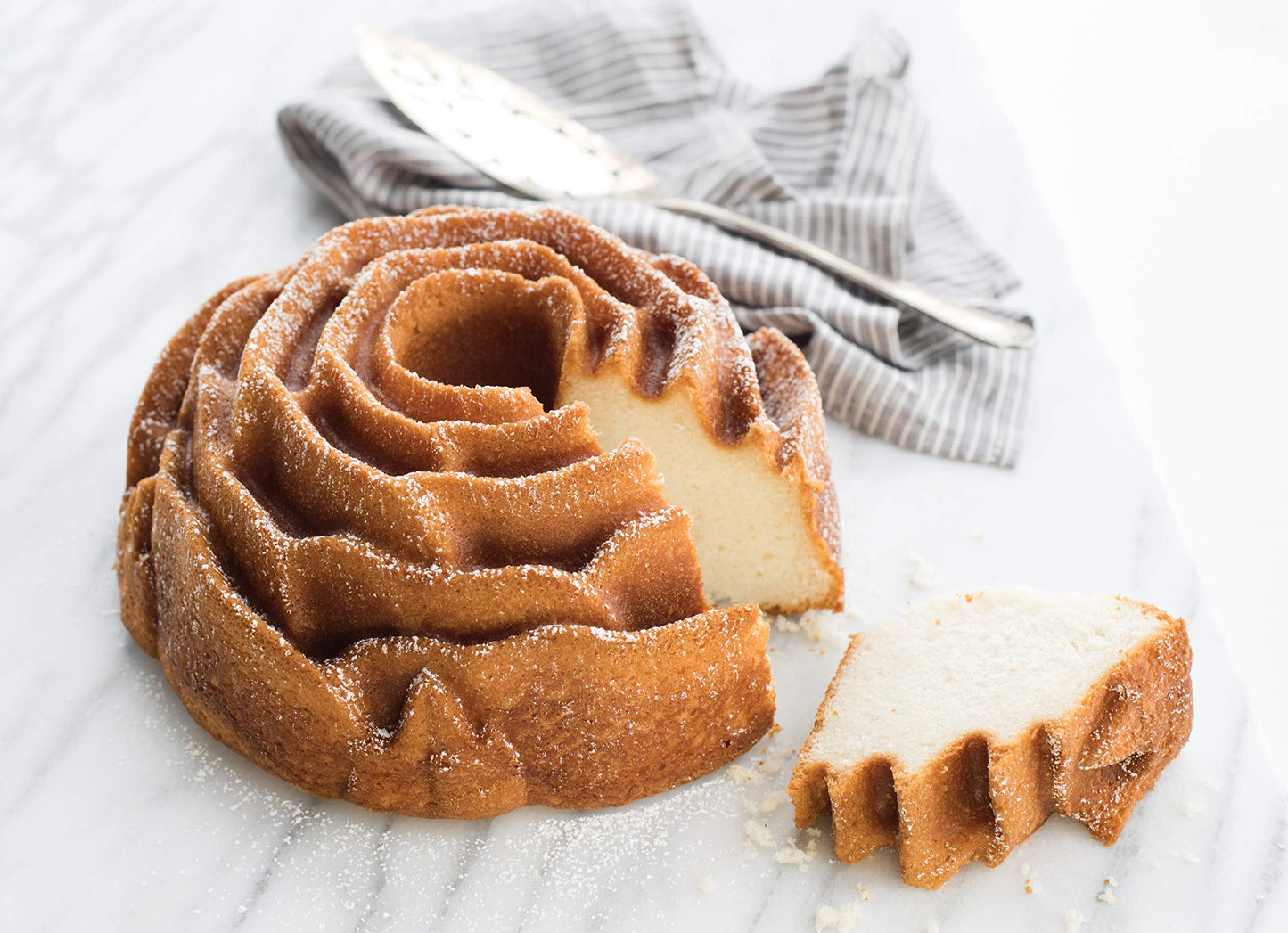 Nordic Ware Floral Cakelet, 3 Cups, Toffee
